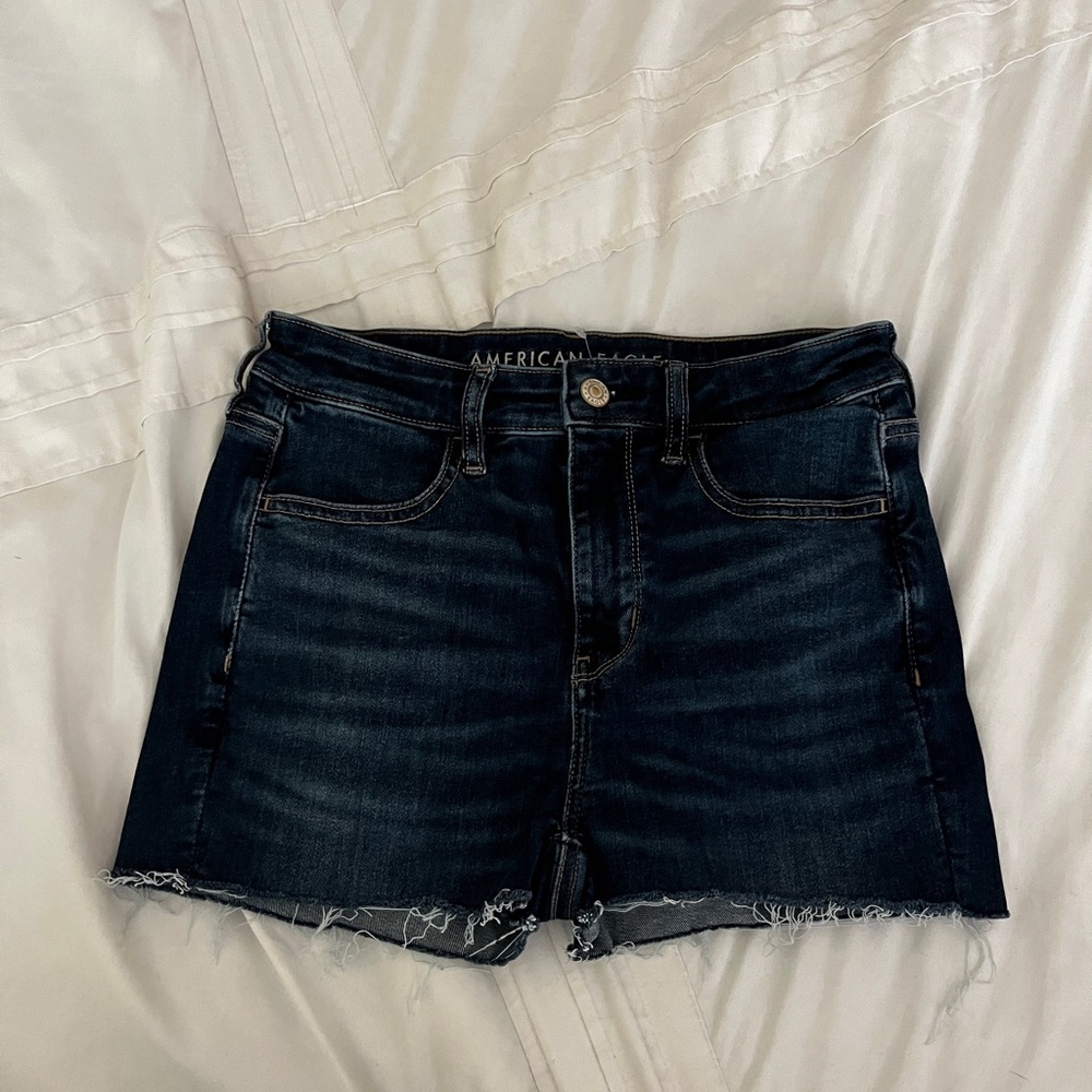 American Eagle Outfitters Women's high rise Jean Shorts size 6